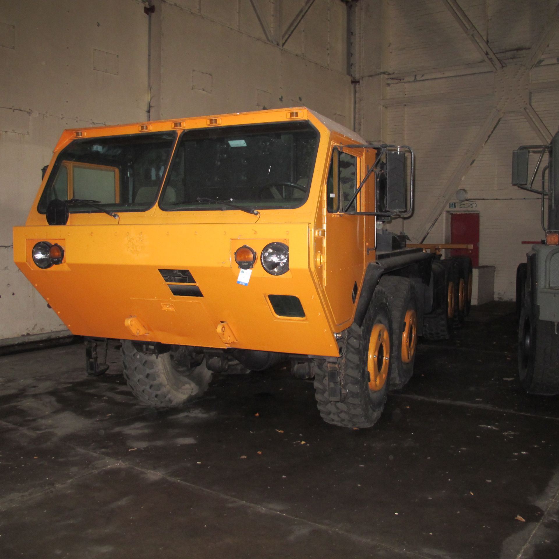 * Oshkosh 10x10 Heavy tactical Truck to LHD Specification. Powered by a Detroit 8v92TA 500hp