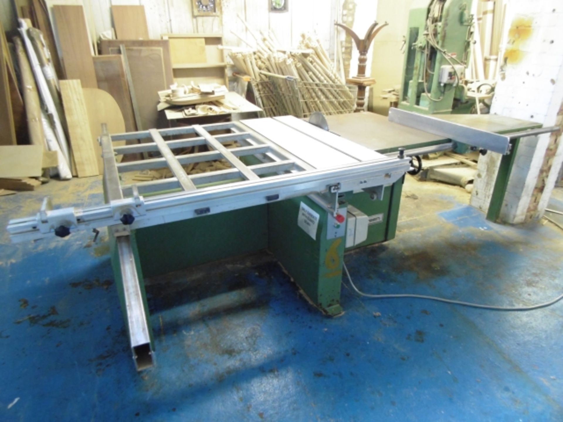 WADKIN BURSGREEN TYPE SP12 SLIDING TABLE DIMENSION SAW; MAX SAW DIAMETER 300MM; TABLE SIZE 865 X - Image 2 of 8