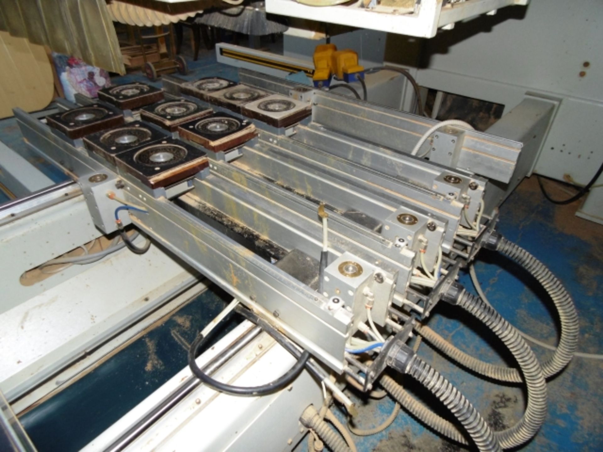 1996 DELMAC BUSELLATO SUPERMASTER H150 CNC BRIDGE - TYPE ROUTER; BED LENGTH 5400MM, 8 X SUCTION - Image 19 of 22