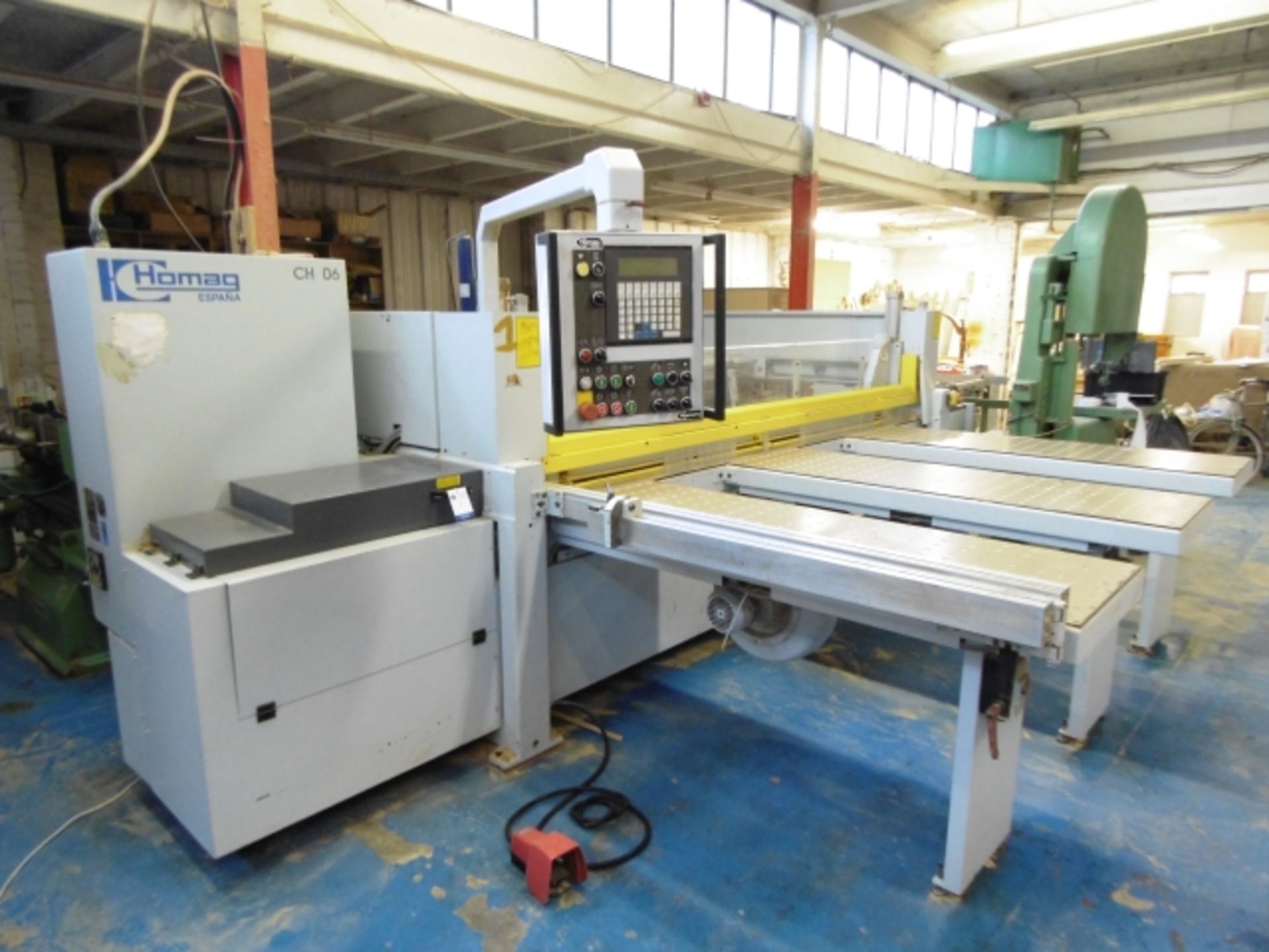 1999 HOMAG TYPE CH-06/32/22 CNC BEAM SAW; MAX WIDTH 3200MM; WITH HOMATIC CNC CONTROLS; 3 PHASE; - Image 2 of 13