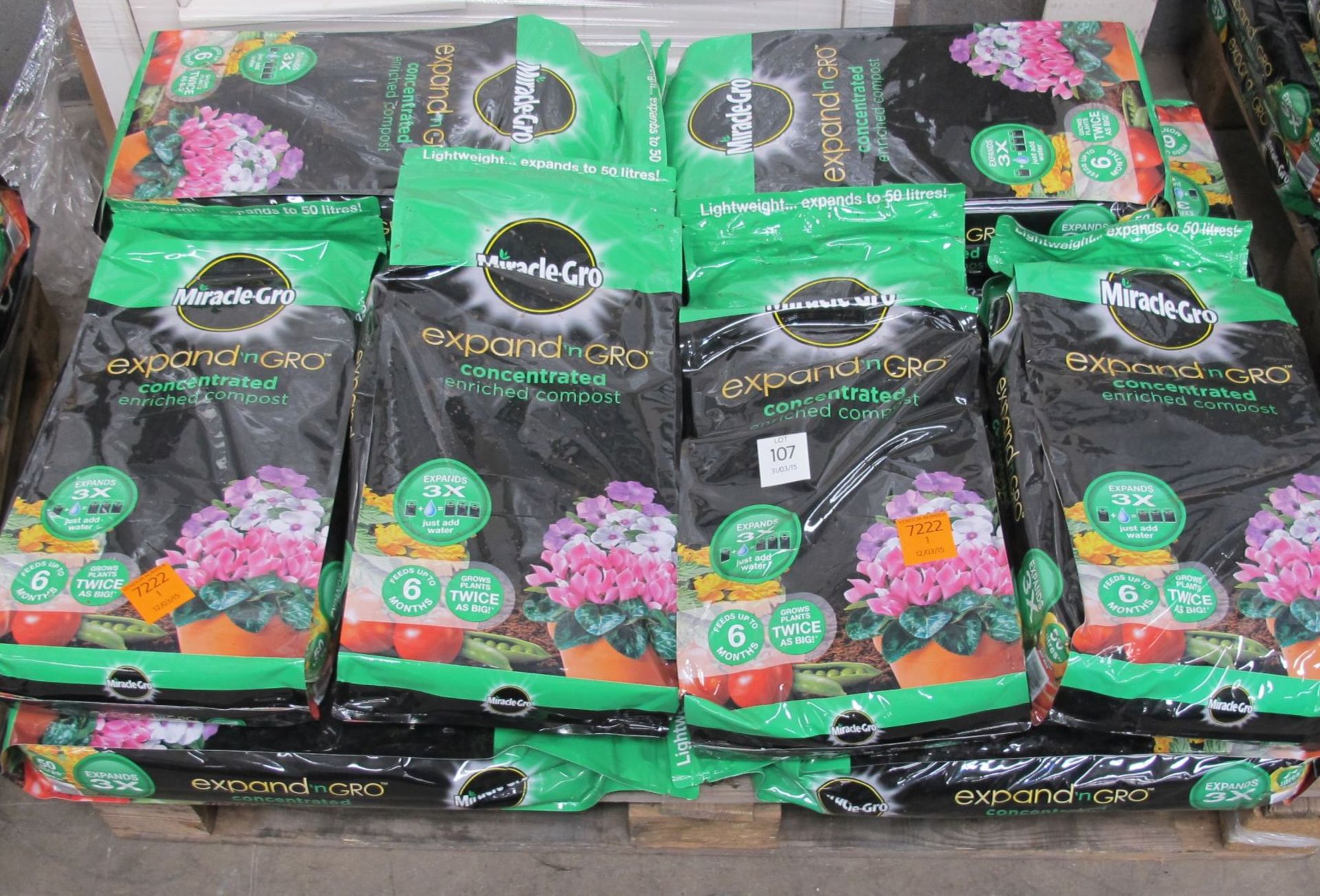 12 x Miracle-Gro Expand and Grow Compost