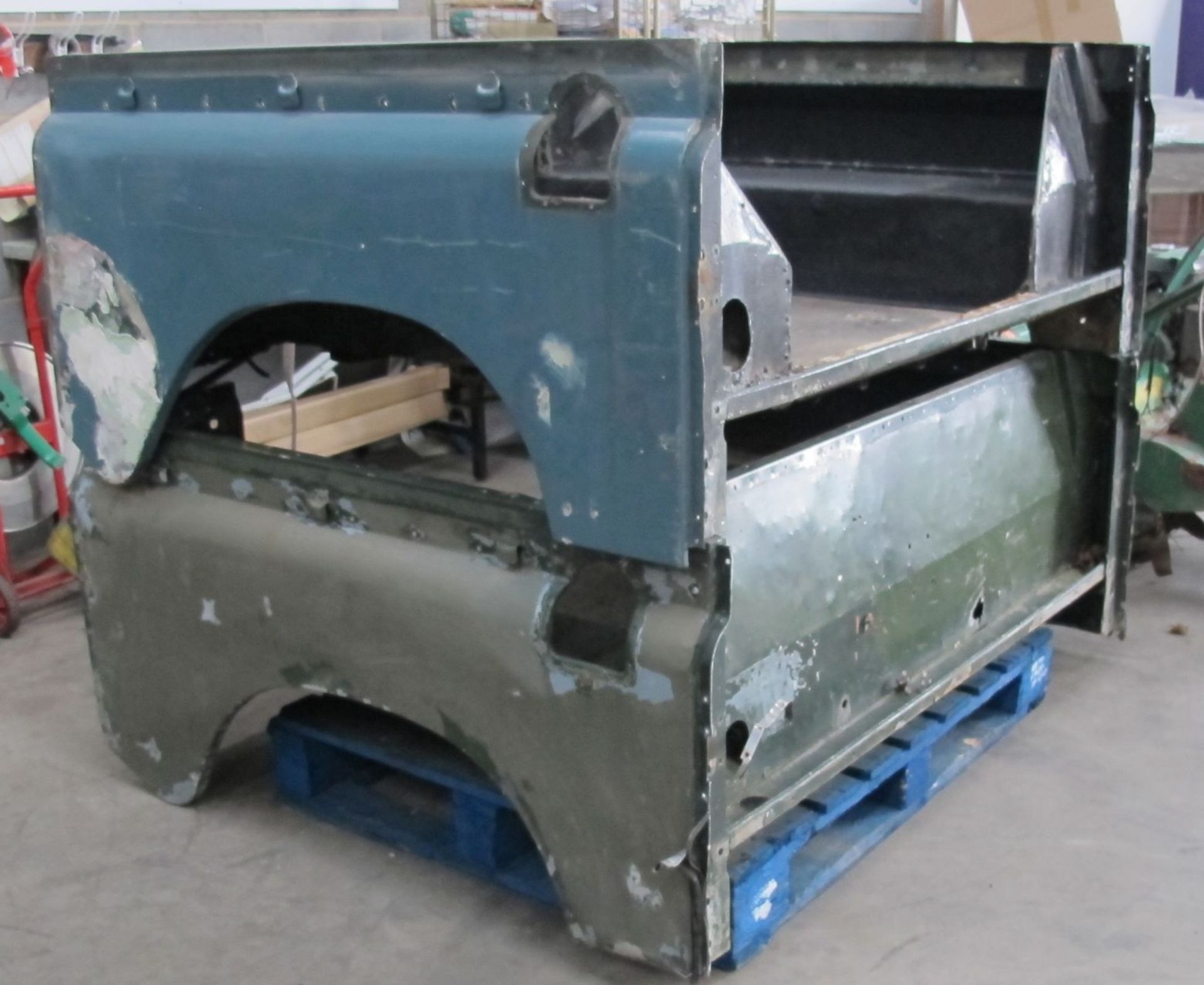 2 x Landrover Series II 88'' Rear Tubs for restoration. All proceeds to local Cancer Charities