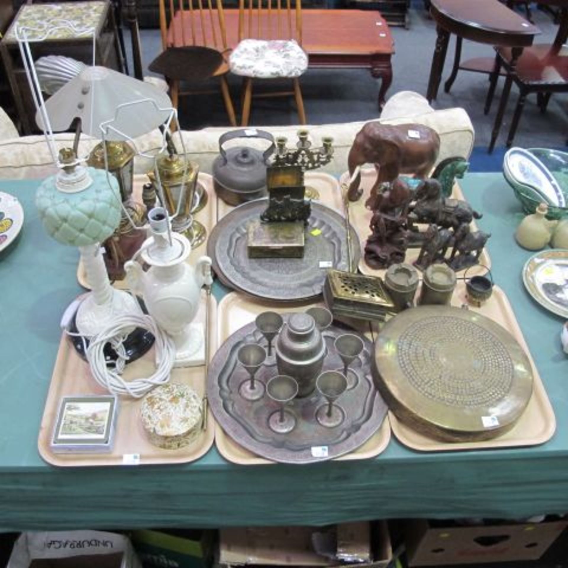 Table lamps, metalware, carved wooden elephant etc. (est. £30 - £50)