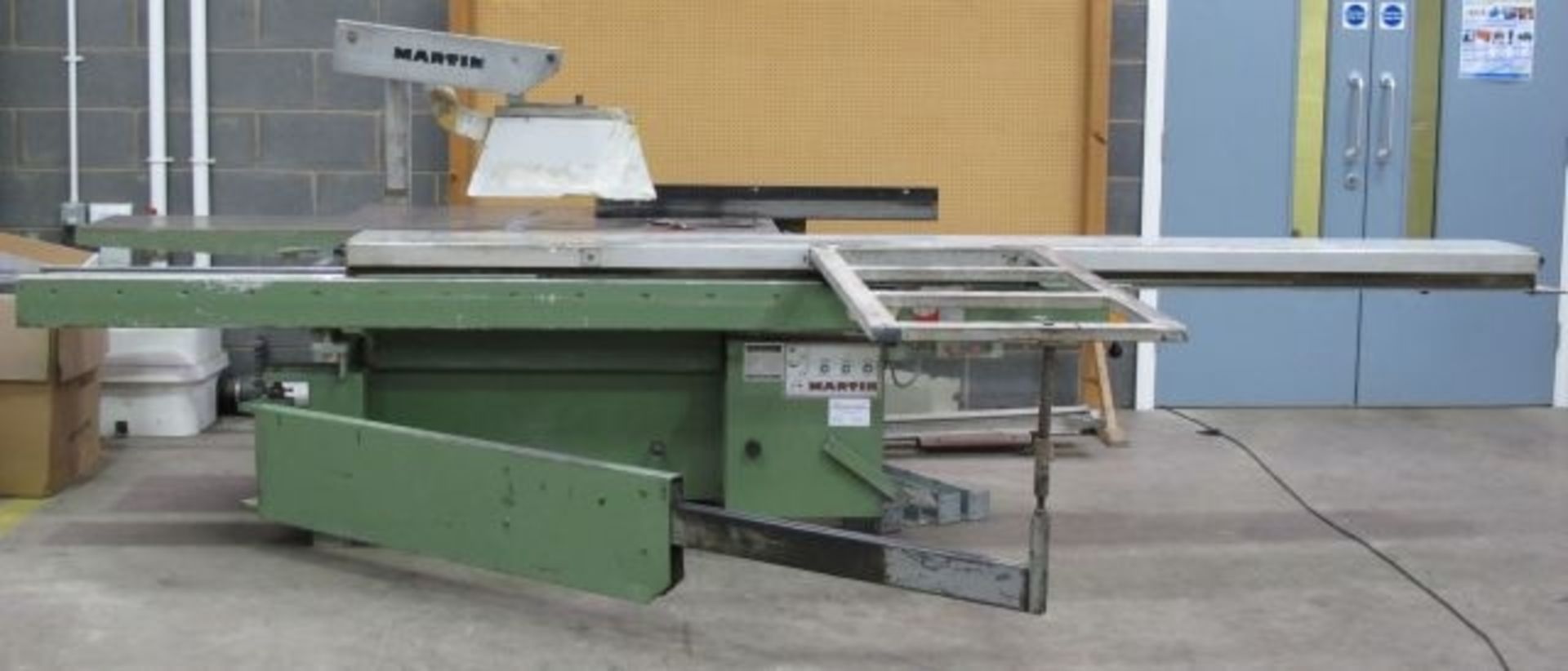 * 1987 MARTIN TYPE T78 SLIDING TABLE PANEL SAW; 3200MM BED FIXED 90DEG; SCORING SAW; 900MM RIP