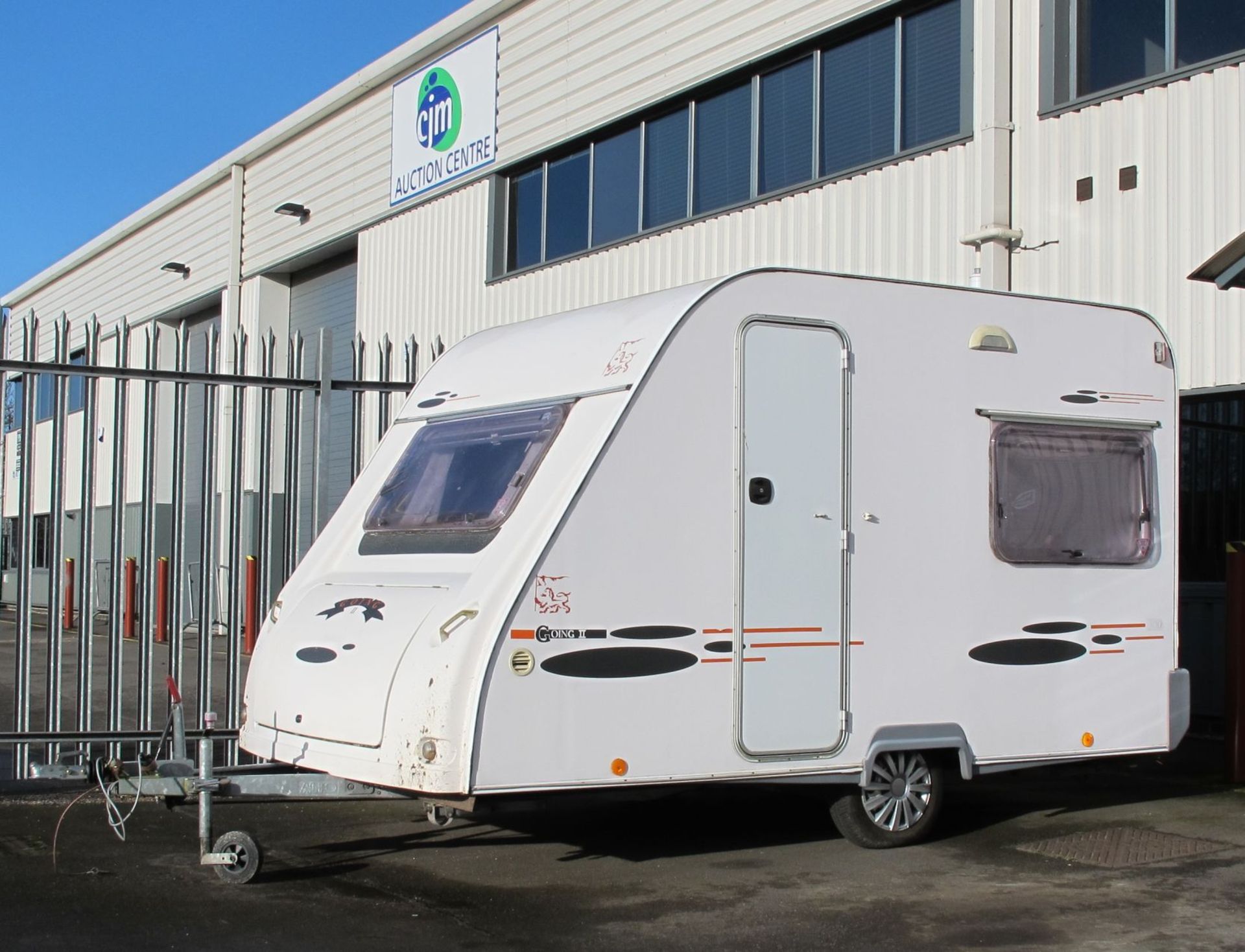 2005 Going II 550kg 3 Berth Caravan.  Model No 300, Serial Number: 0003005P018903