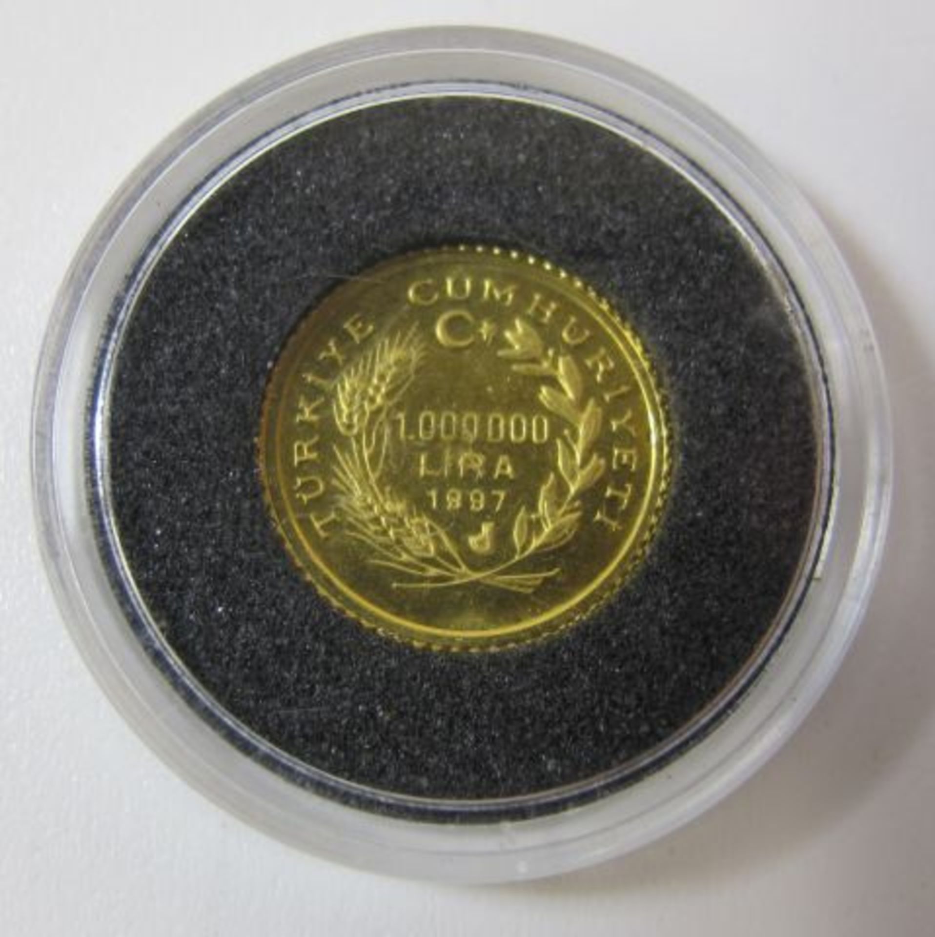 A 24ct 1997 Lidya Kralligi 1,000,000 Lira Gold Coin (est. £50-£70) - Image 2 of 2