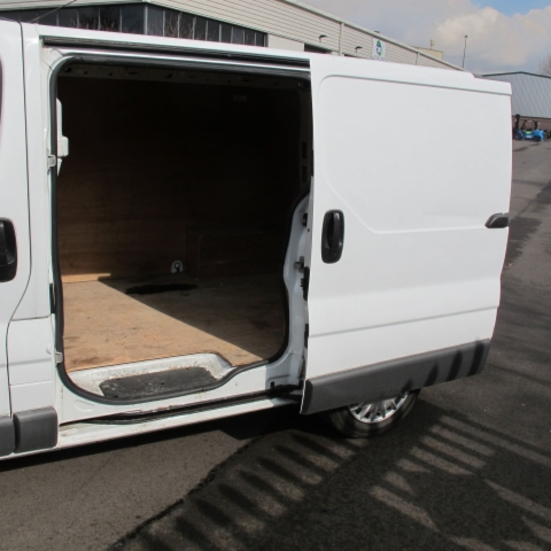 * A Renault Trafic SL27 DC100 6-Speed Panel Van, Reg: YM53VFL, SWB (Needs New Battery).  No V5 at - Image 6 of 12