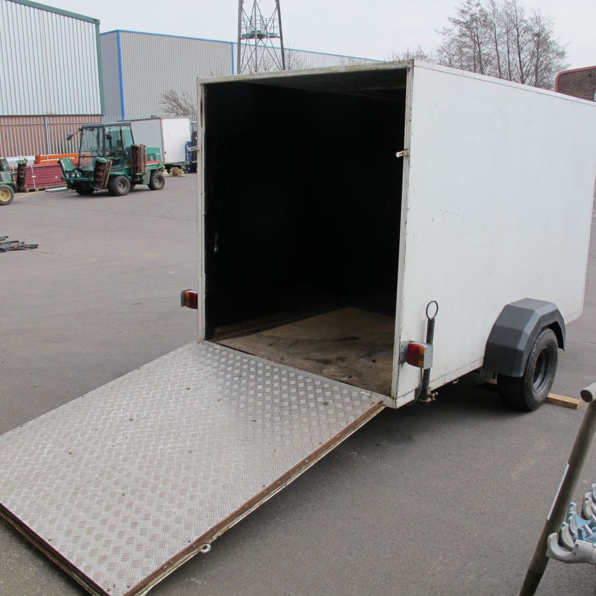 Fully enclosed motor cycle trailer c/w Rear door loading ramp. - Image 3 of 3