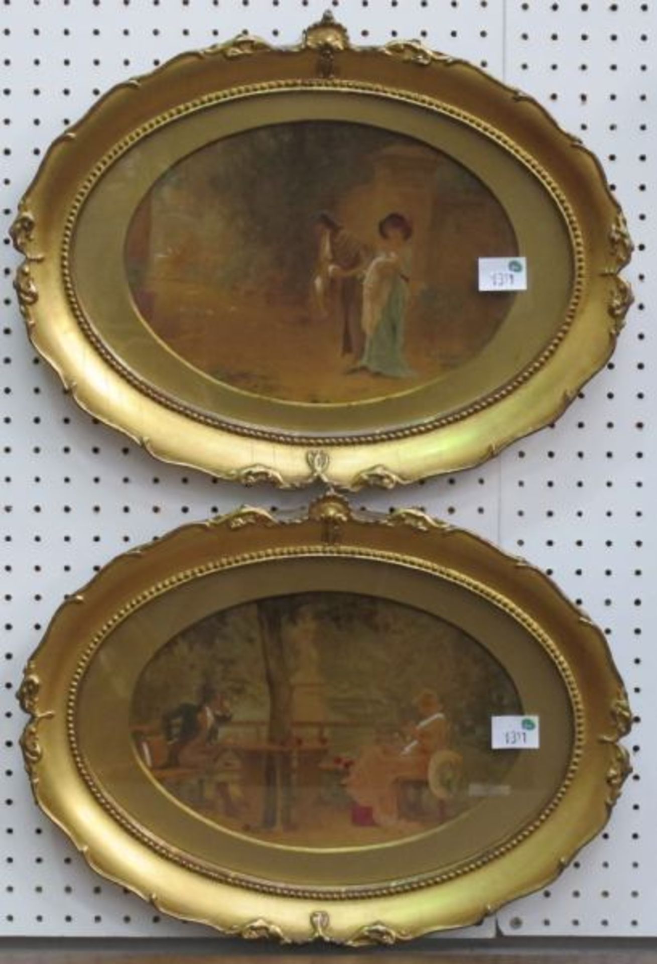 Two Oval Water Colour Paintings in Gilt Oval Frames.  (Est. £20-30)