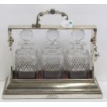 This is a Timed Online Auction on Bidspotter.co.uk, Click here to bid.  A Silver plated Tantalus