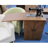 This is a Timed Online Auction on Bidspotter.co.uk, Click here to bid.  A Singer Treadle Sewing
