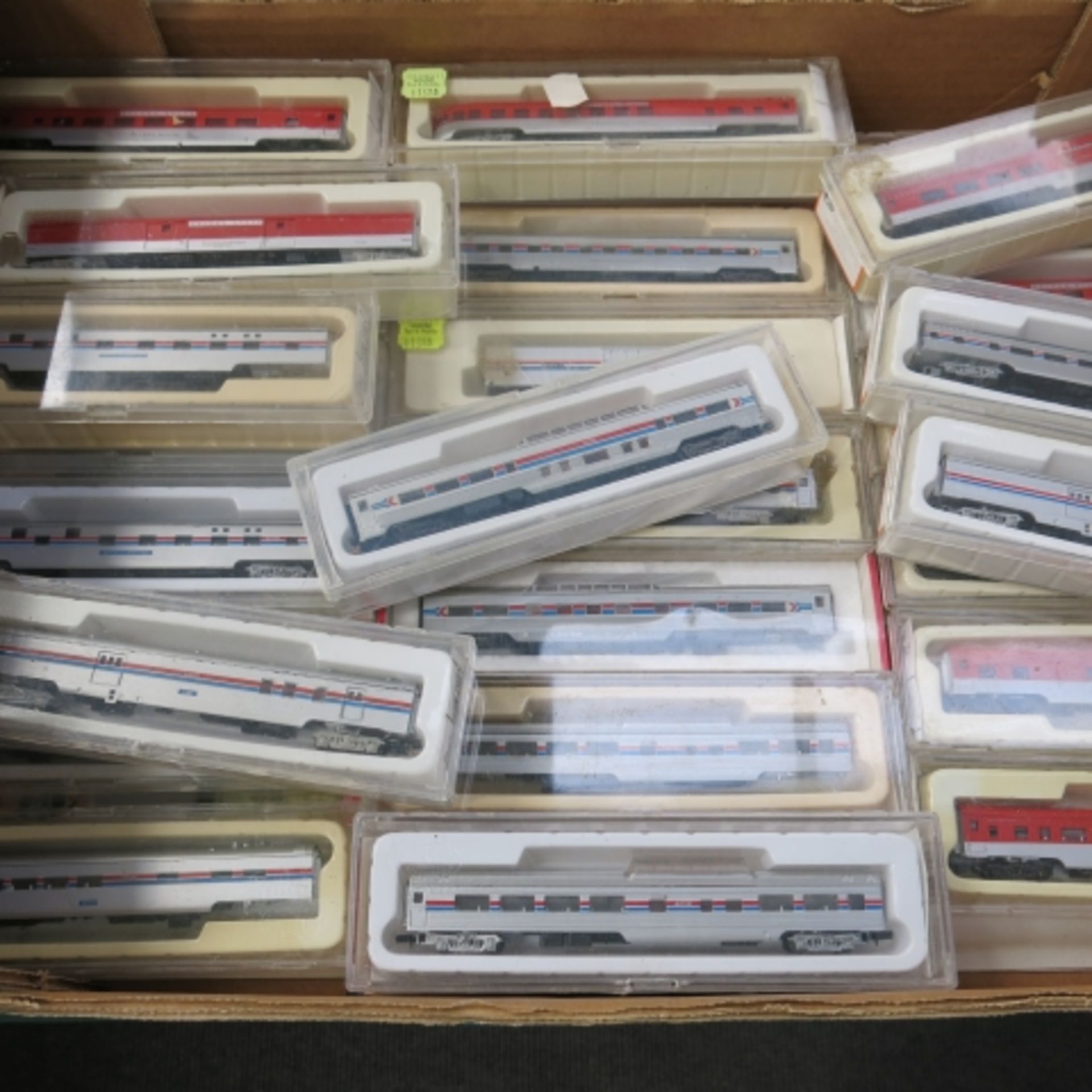 A box of approximately thirty 'N' gauge coaches and a box of miscellaneous 'N' track and rolling - Image 2 of 5