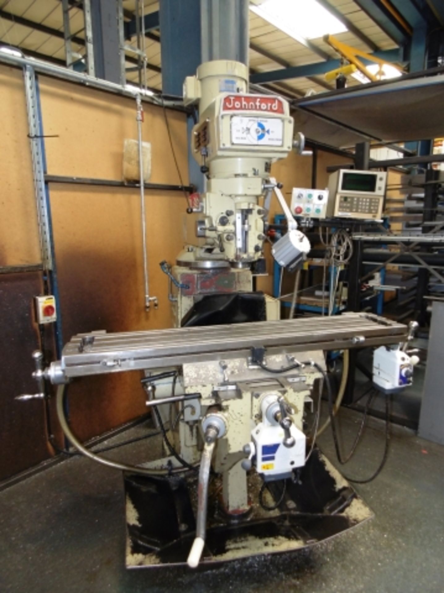 * 1989 Johnford model 4 AVS milling machine with rotating turret; spindle speed Lo= 60-400, Hi= - Image 8 of 15