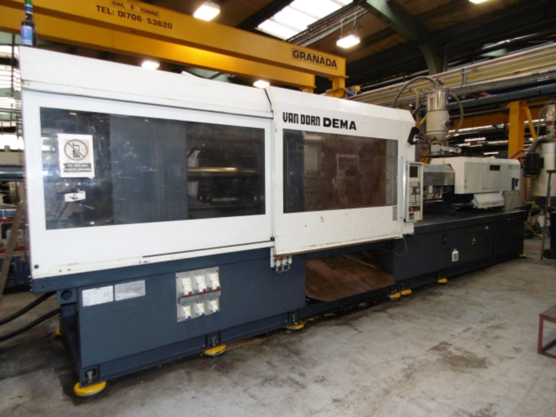 * VAN DORN DEMAG 600 TONNE HTG SERIES HORIZONTAL INJECTION MOULDER WITH CNC CONTROLS; 3 PHASE;