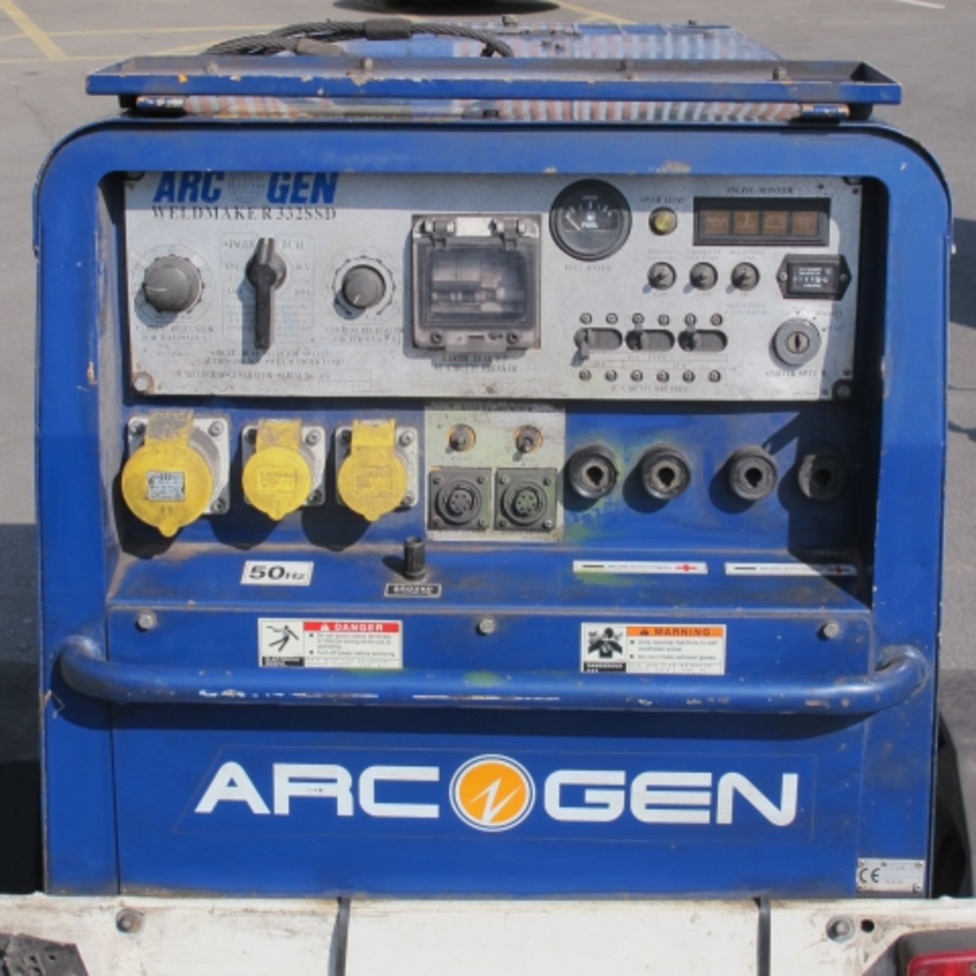 ARC Gen Weld Maker 332 SSD DC welder / AC generator welding range 30-300A recorded hours 2165 - Image 2 of 5