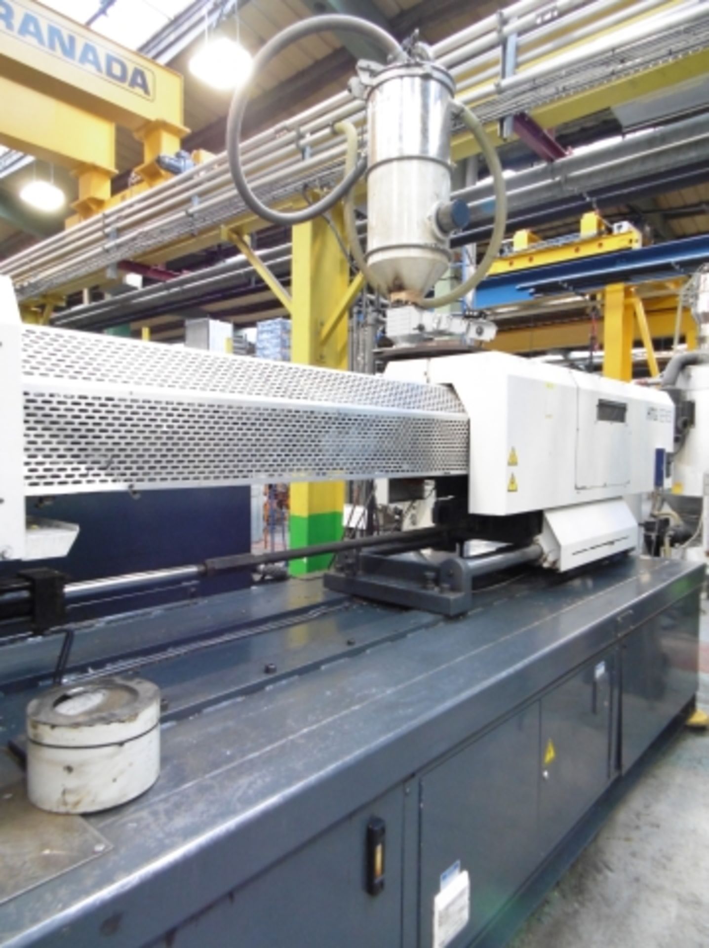 * VAN DORN DEMAG 600 TONNE HTG SERIES HORIZONTAL INJECTION MOULDER WITH CNC CONTROLS; 3 PHASE; - Image 15 of 24