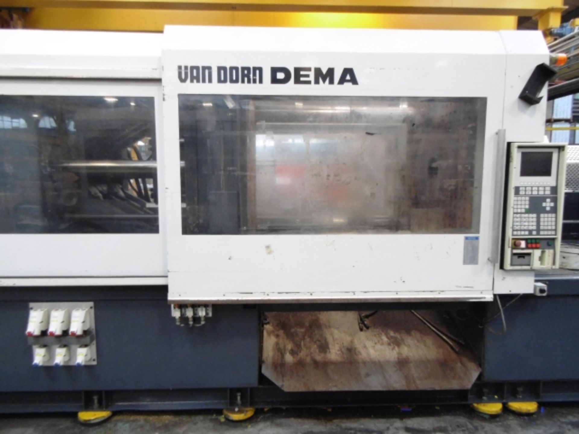 * VAN DORN DEMAG 600 TONNE HTG SERIES HORIZONTAL INJECTION MOULDER WITH CNC CONTROLS; 3 PHASE; - Image 6 of 24