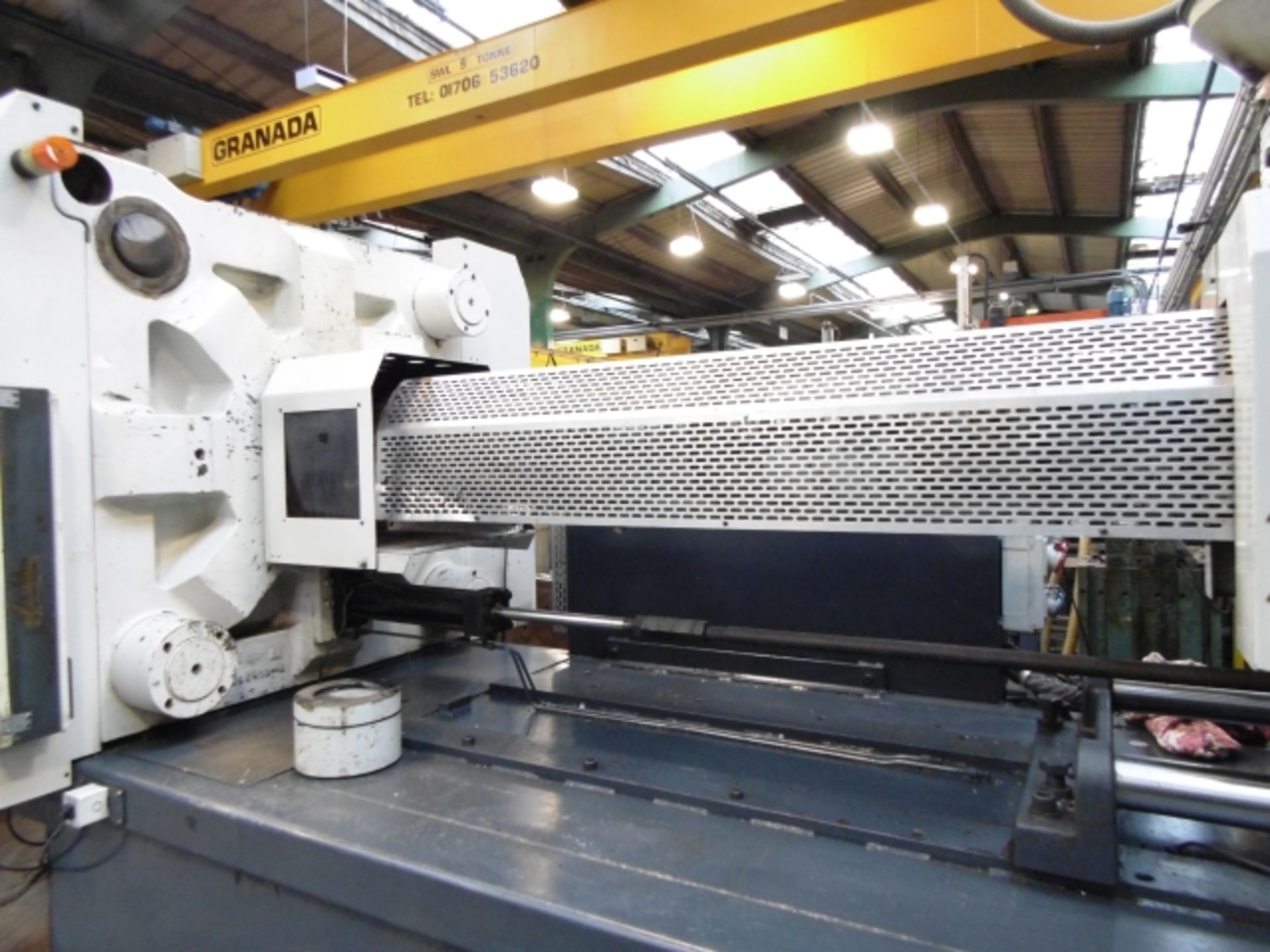 * VAN DORN DEMAG 600 TONNE HTG SERIES HORIZONTAL INJECTION MOULDER WITH CNC CONTROLS; 3 PHASE; - Image 4 of 24