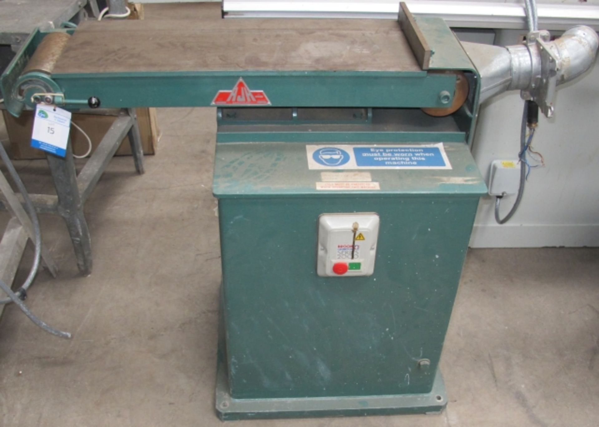 * AJH 150 x 1090 bandfacer linisher. Please note, there is a £5 plus vat handling fee on this lot.