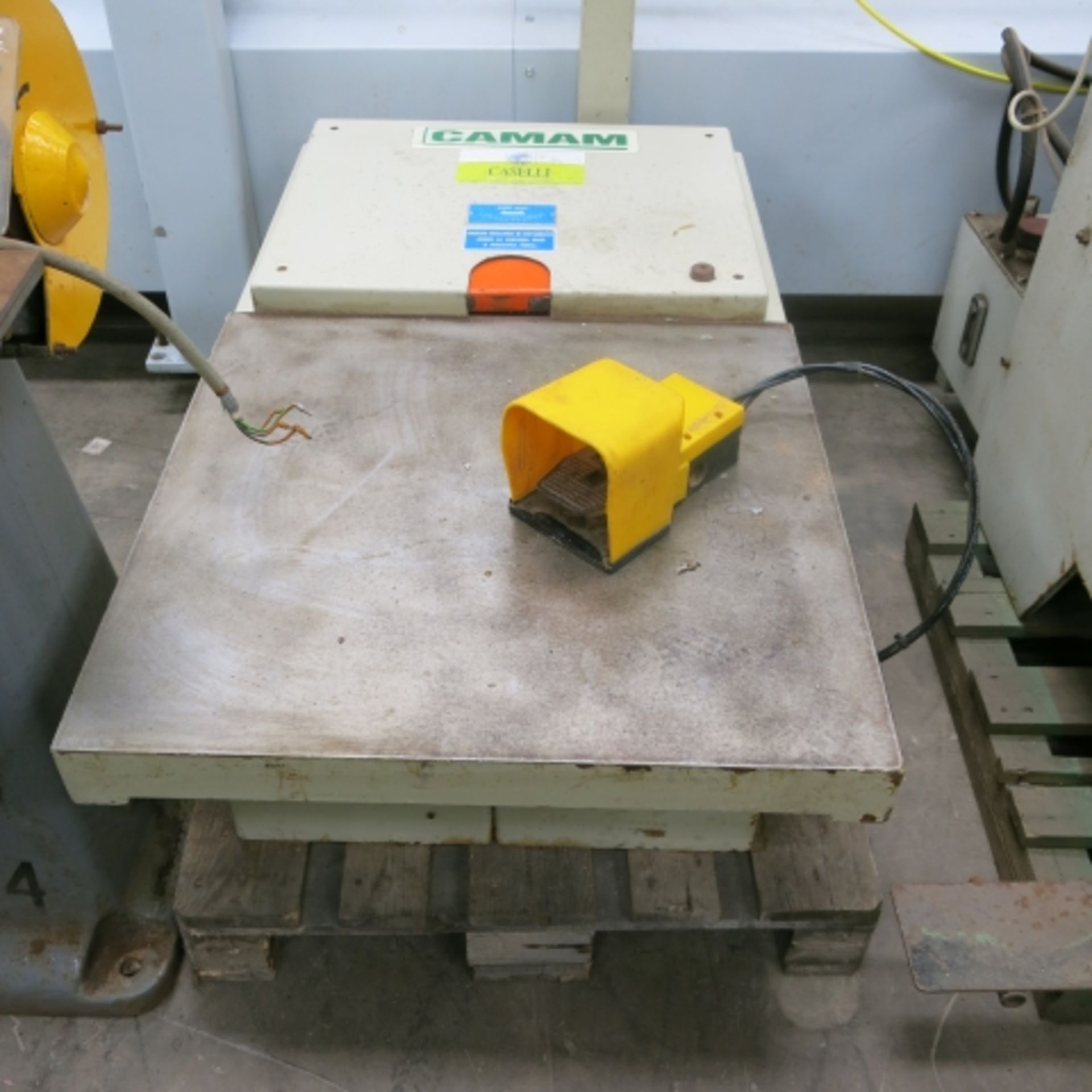 * Caman chair level machine.MODEL US/1C, S/N 332. Please note, there is a £5 plus vat handling fee