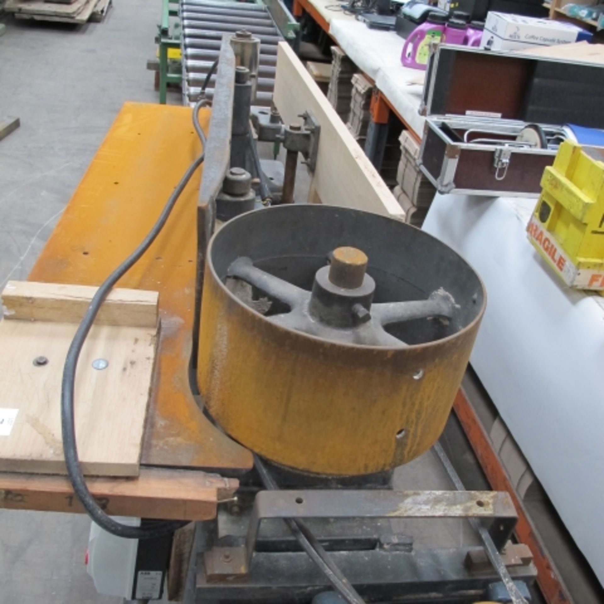 A. COOKSLEY HORIZONTAL BELT SANDER; BED LENGTH 1430MM; 3 PHASE; WITH ABB E-PACK BRAKE. Please - Image 3 of 3