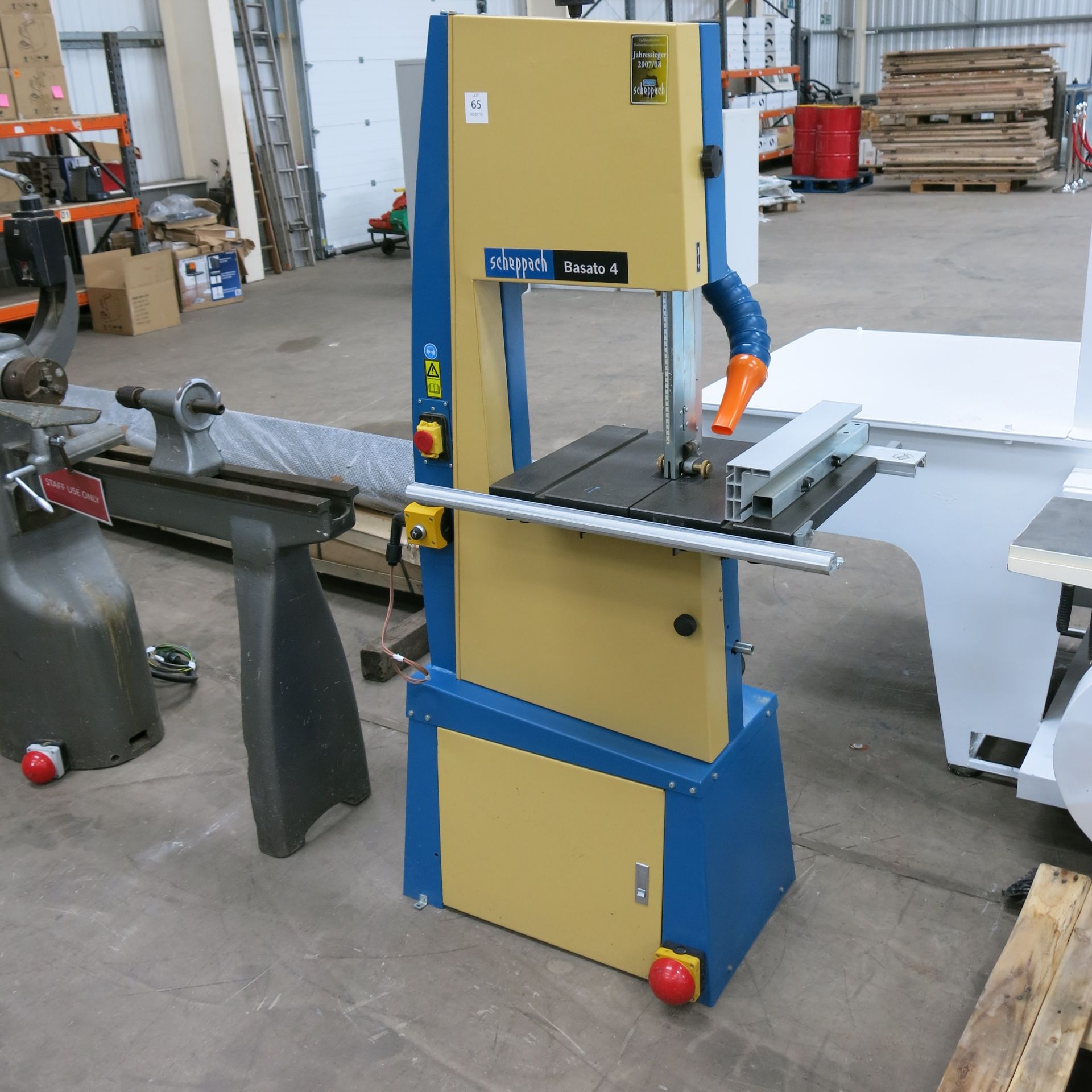* A Scheppach Basato 4 Bandsaw MIT UG 240V. Please note, there is a £5 plus vat handling fee on this