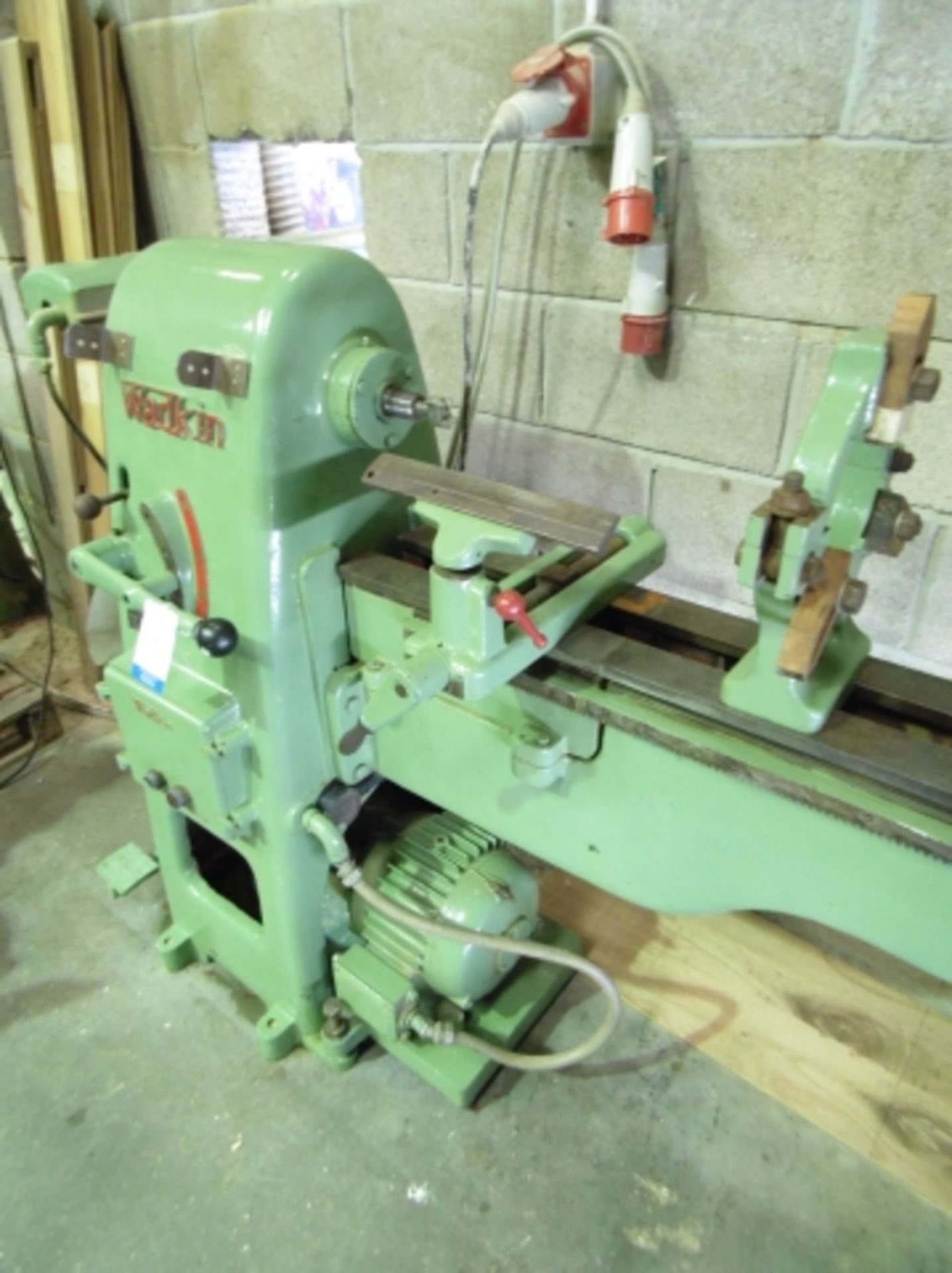 * Wadkin Type RS Gap Bed Wood Lathe; bed length 3400 mm; gap section 410 mm; 3 phase; c/w 2 x back - Image 4 of 9