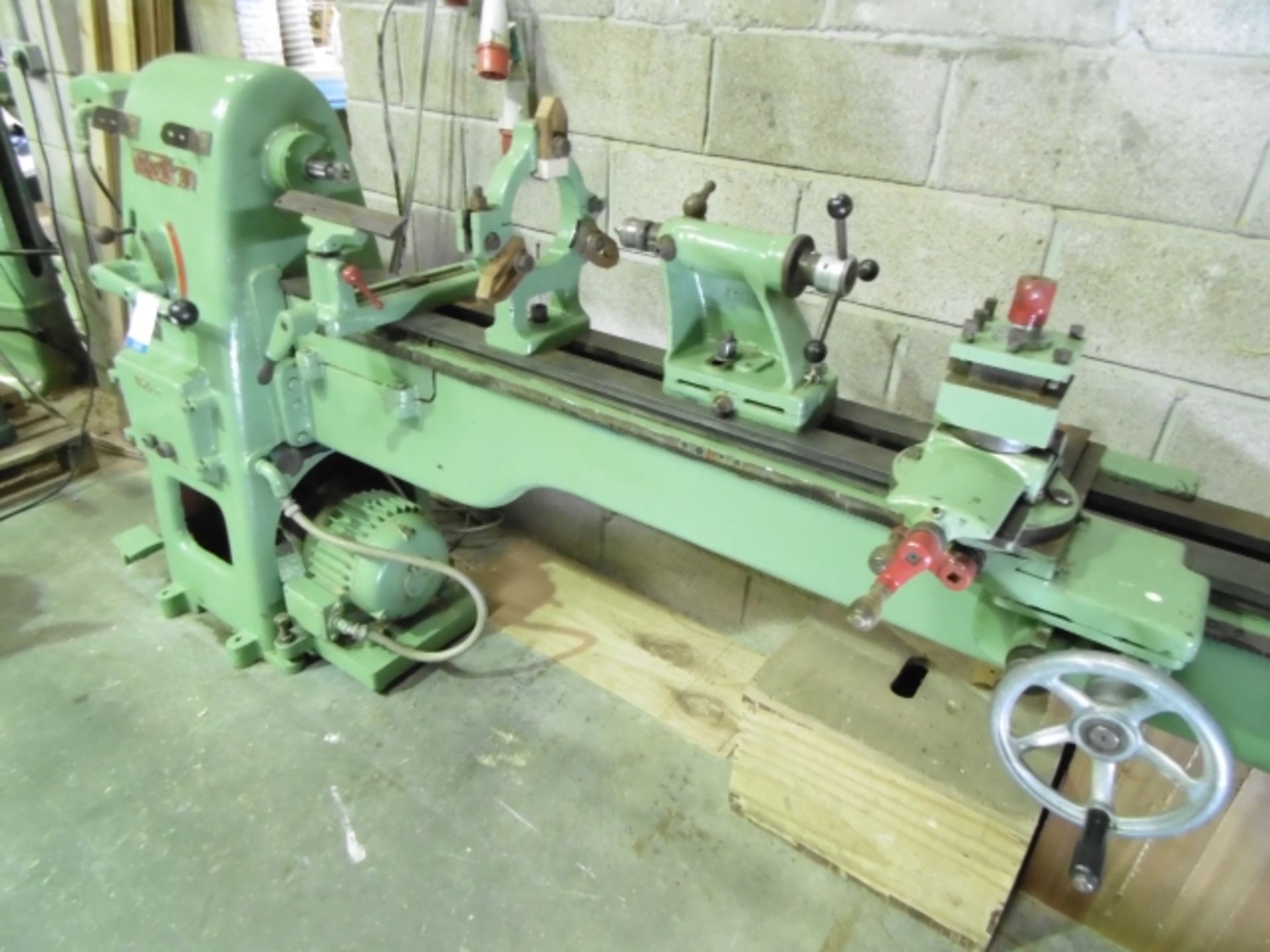 * Wadkin Type RS Gap Bed Wood Lathe; bed length 3400 mm; gap section 410 mm; 3 phase; c/w 2 x back - Image 7 of 9
