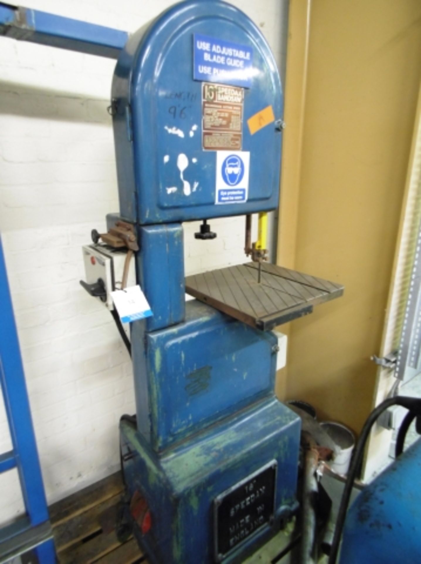 * Speedax 16'' Vertical Bandsaw; Throat Depth 14''; 3 Phase.  Please note there is a £10 plus VAT