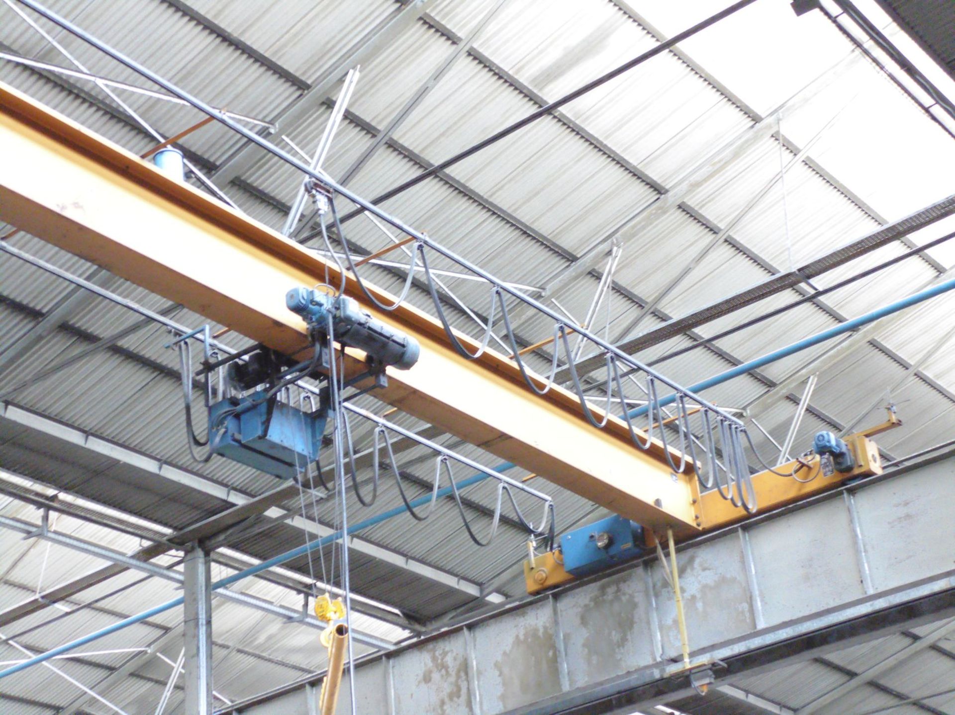 Demag 2 Tonne Single Beam Overhead Travelling Gantry Crane with Pendant Control; span 19m; No - Image 3 of 3