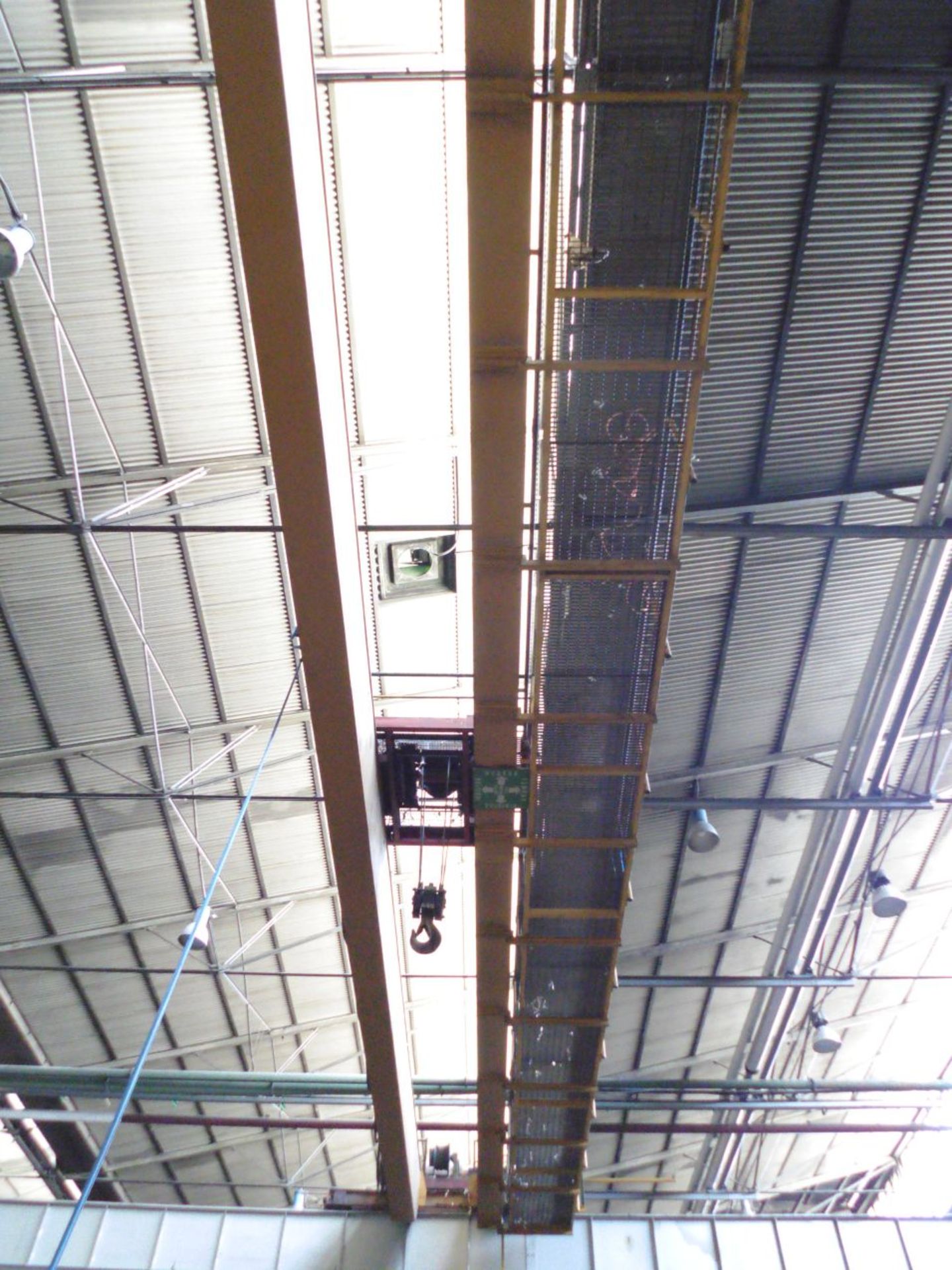 Port T8 8 Tonne Twin Beam Overhead Travelling Gantry Crane with Pendant Control; span 19m - Image 3 of 4