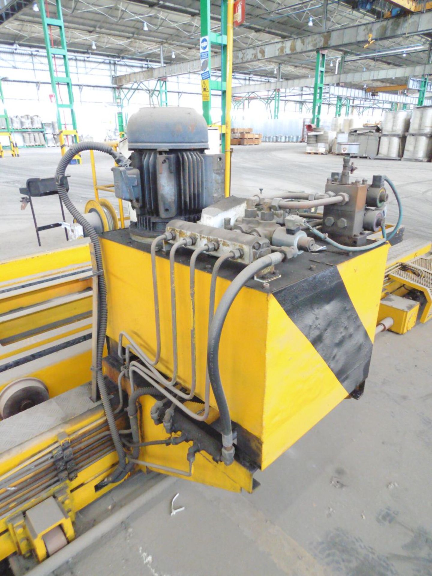 Rail Mounted Furnace Loading Car/Manipulator; used for loading Annealing Furnaces; width 2000mm, - Image 3 of 7