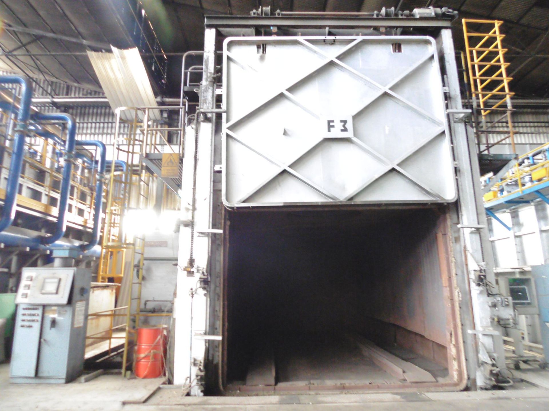 Tecmo-Hunter 56 Ton Heat Treatment Furnace with LPG Burners; internal dimensions 4100mm (W) x 7450mm - Image 2 of 6