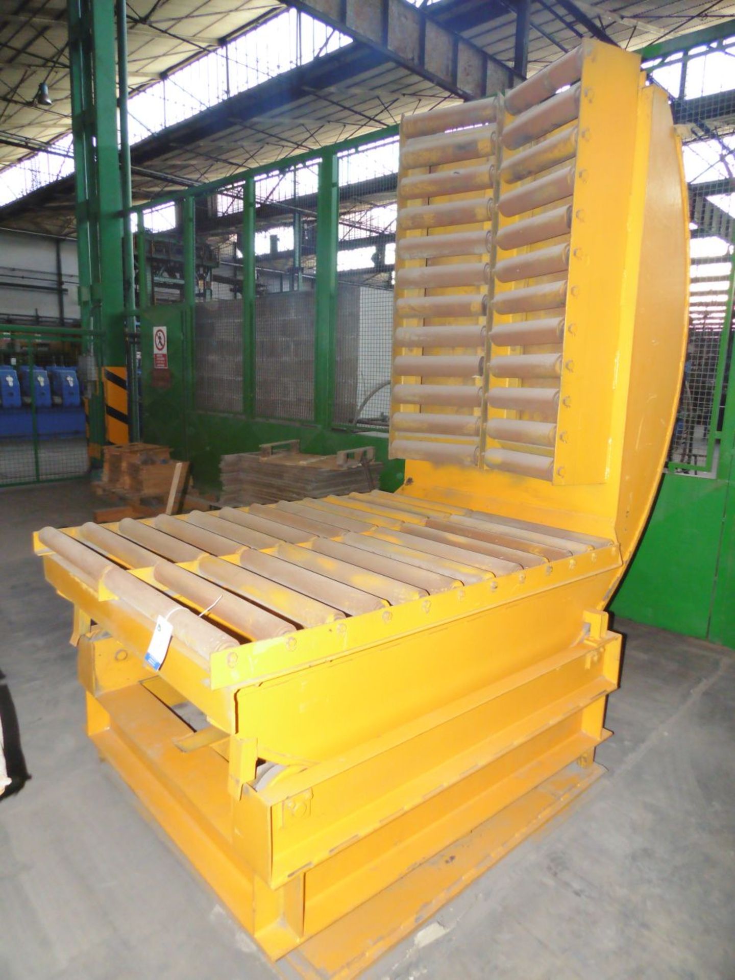 Coil Upender for Bushman Coils; Flat Bed 1620 x 1300mm; Angled Bed 1500 x 880mm; 3 Phase - 400V