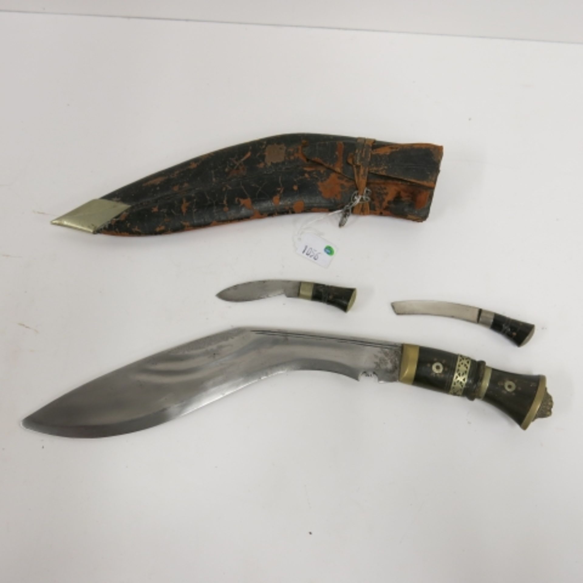 A Kukri knife with sheath and two accessory knives. Blade length 29cm (est. £50-£80) - Image 2 of 5