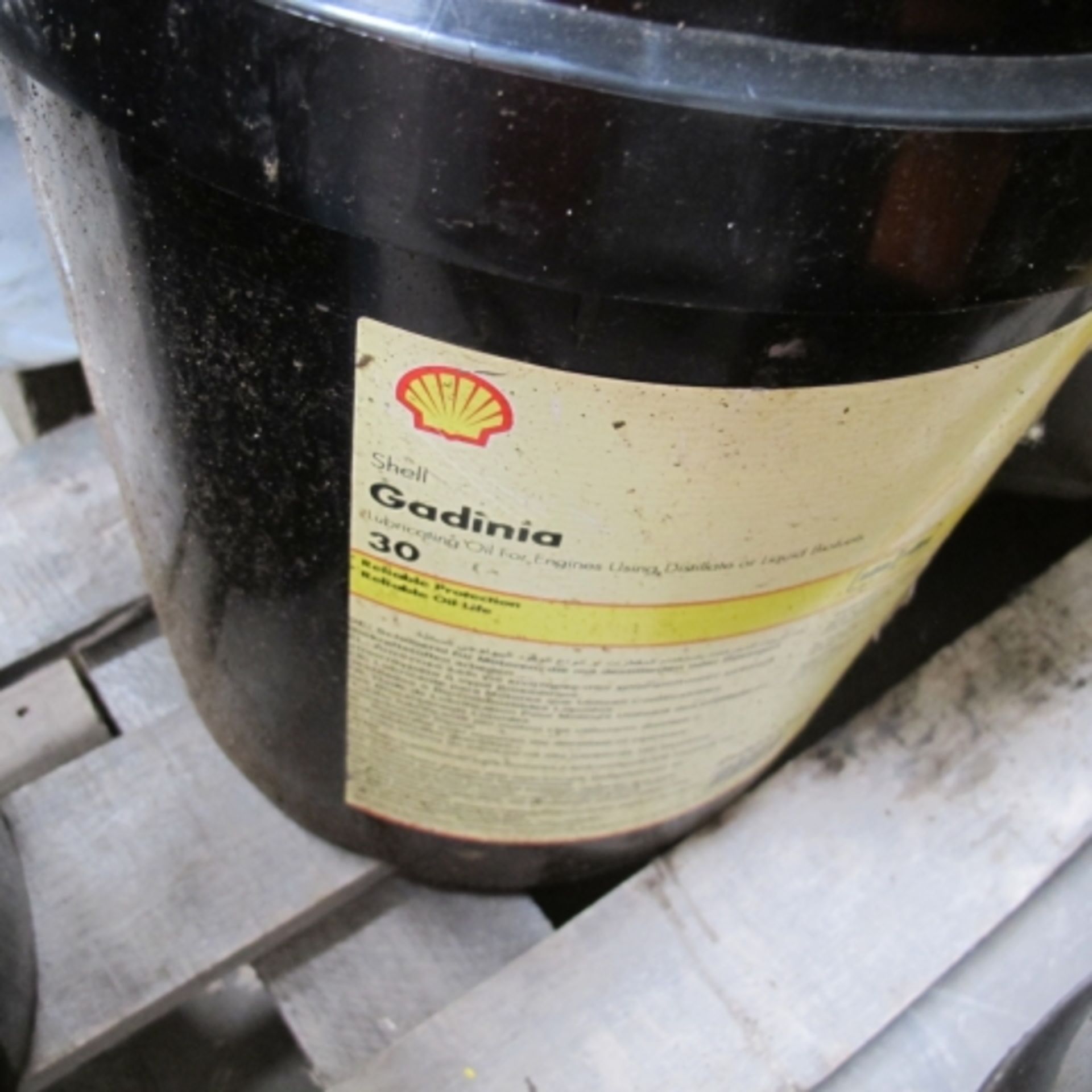 * A 20L Drum of Shell Gadinia Lubricating Oil.