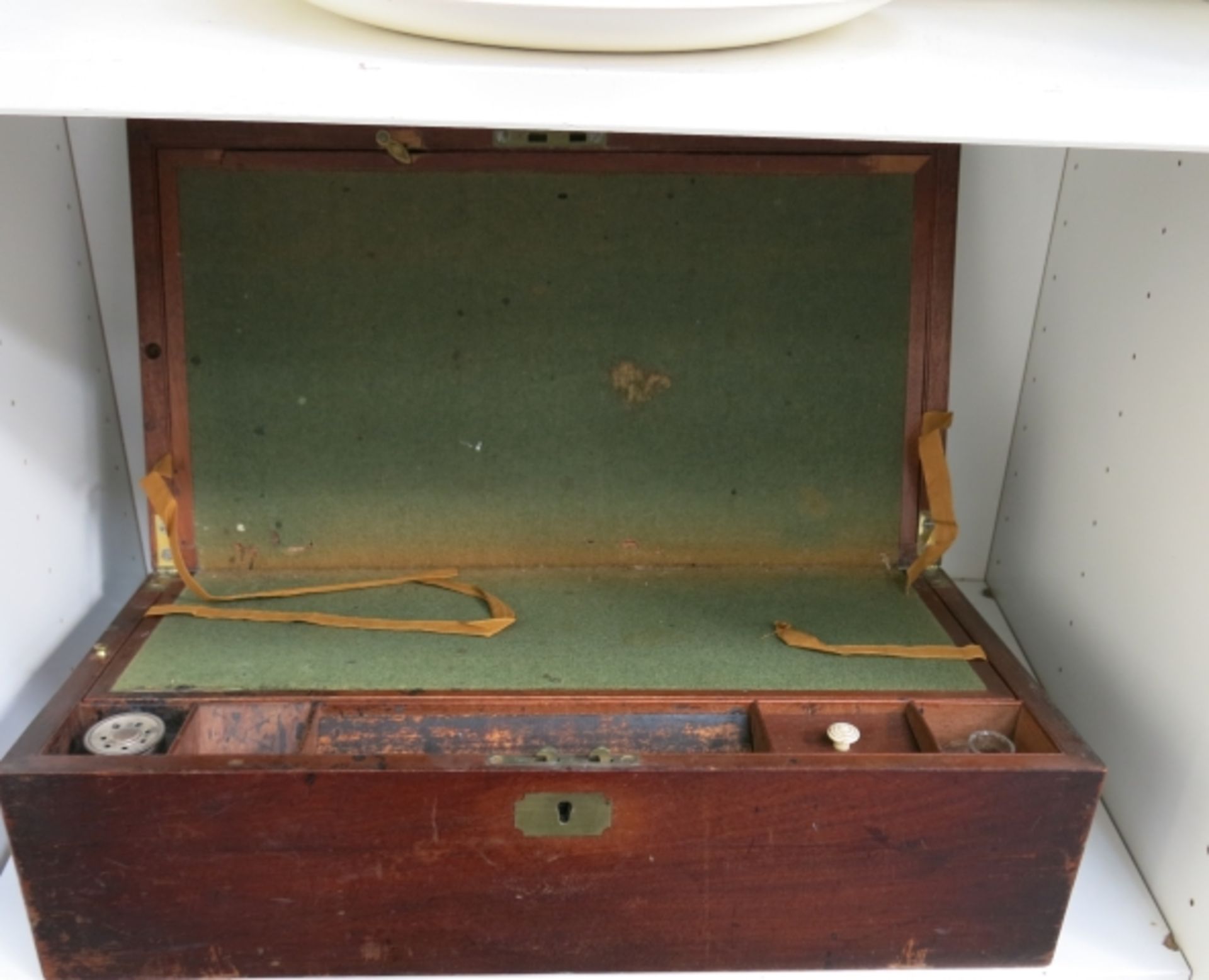Mahogany writing box with fitted interior 45 x 24 x 15cm (est. £60-£80) - Image 2 of 2