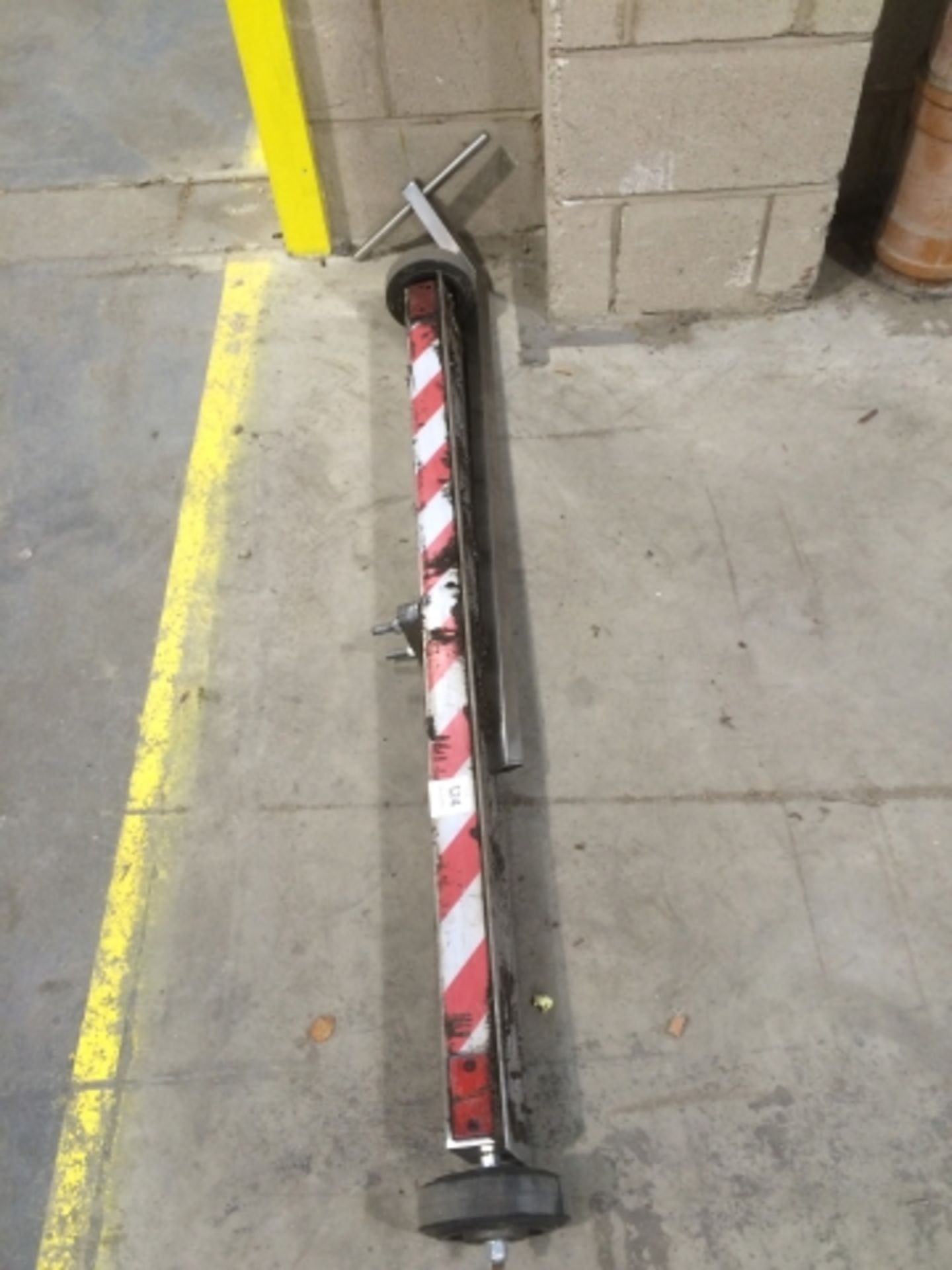 * Magnetic Floor Sweeper - requires new handle. This lot is located at the former North Lincolnshire