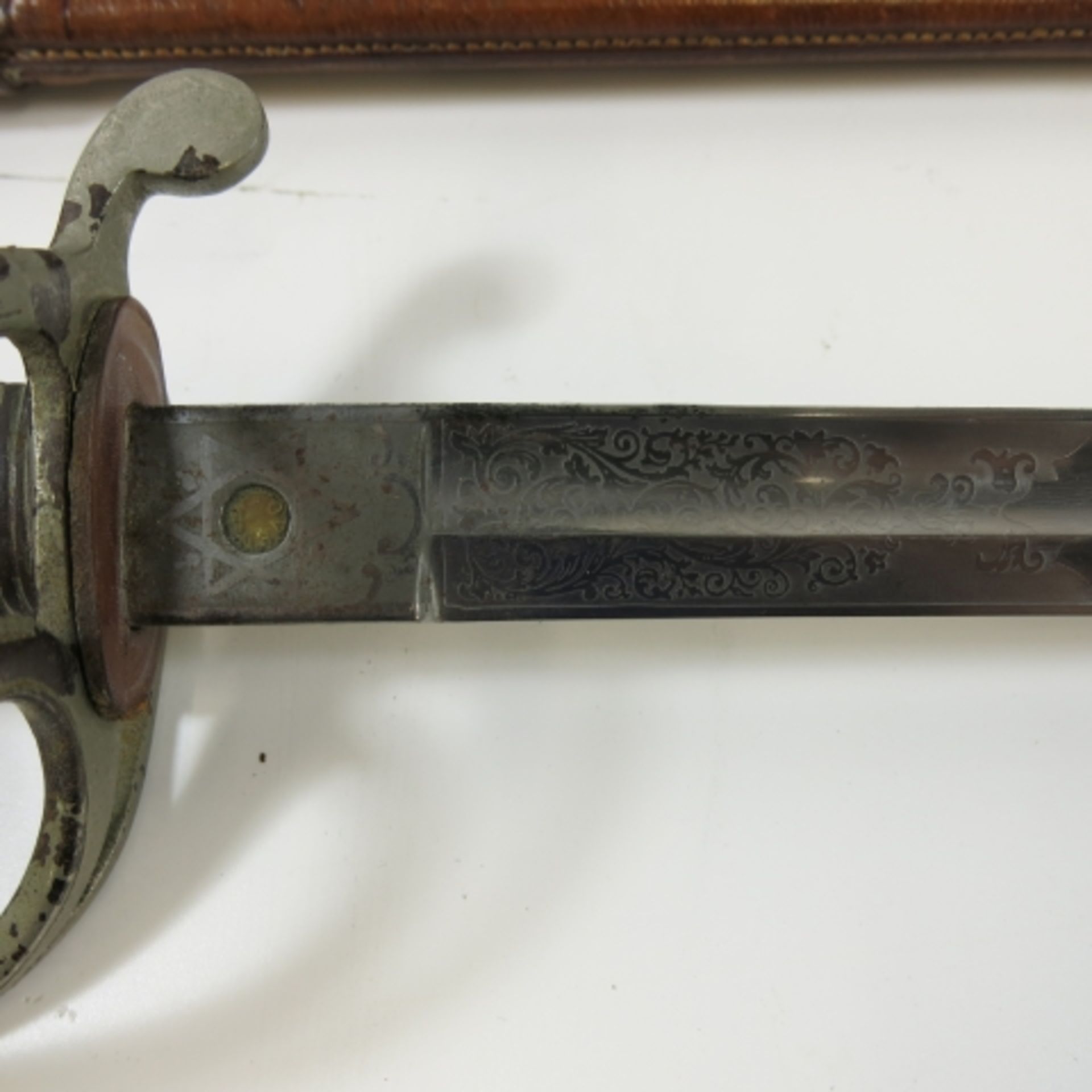 A British c.WW1 1821 pattern Royal Artillery Officer's Sword with typical nickel plated three-bar - Image 4 of 5