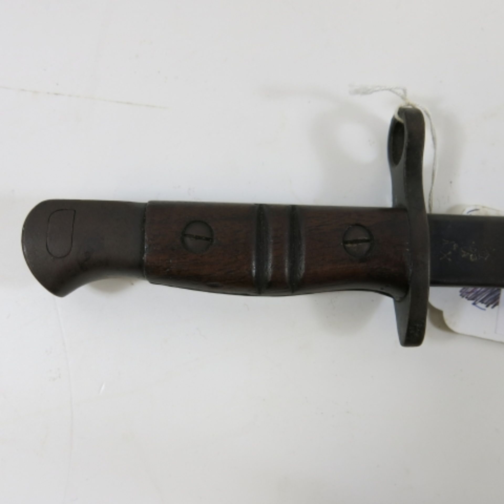 An Enfield 1913 UK Unmarked Bayonet. Blade Length 43cm (est. £30-£50) - Image 2 of 2