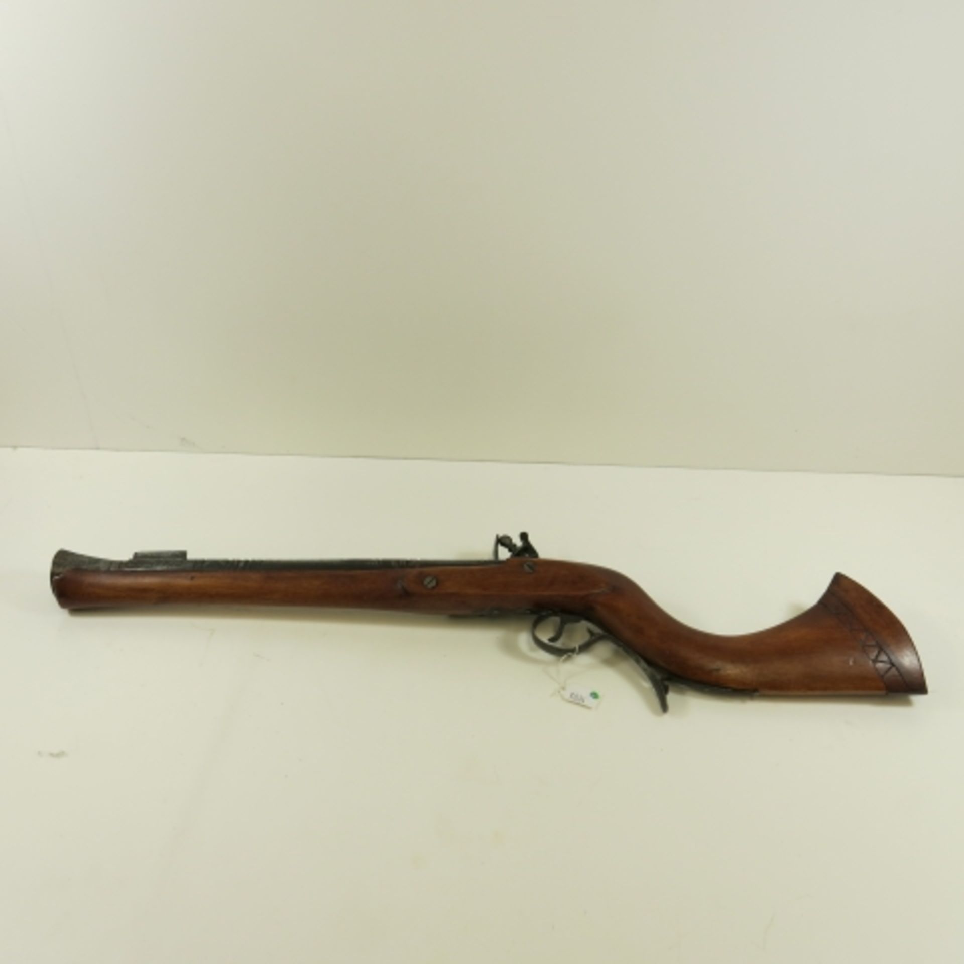 Arabian type Flintlock Blunderbuss with engraving to barrel and with Tower mechanism (est. £50-£