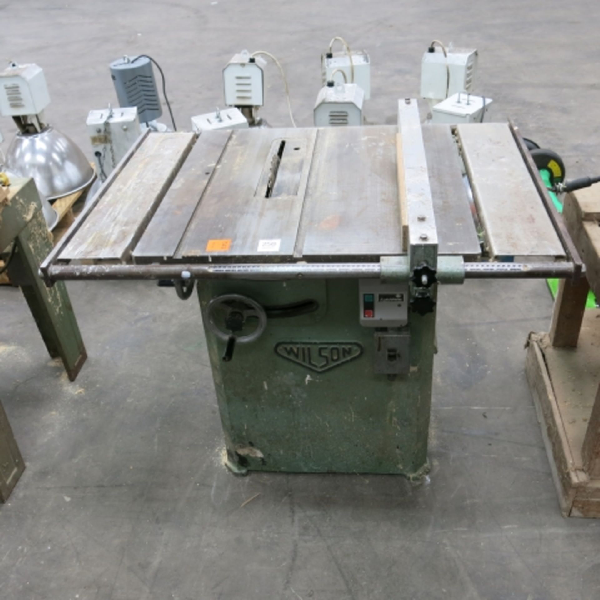 * A Wilson Adjustable Table Saw.  Please note there is a £5 plus VAT handling fee with this lot.