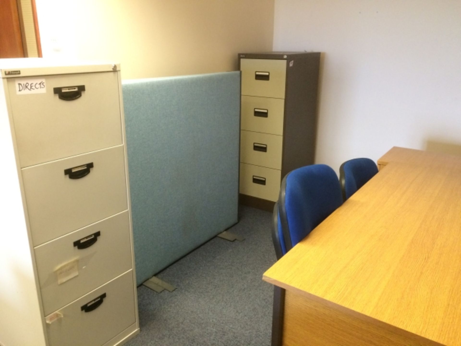 * Loose removable furniture to 1st floor office. 3 x  L-shaped desks, 3 x straight desks, 4 x drawer - Image 2 of 4