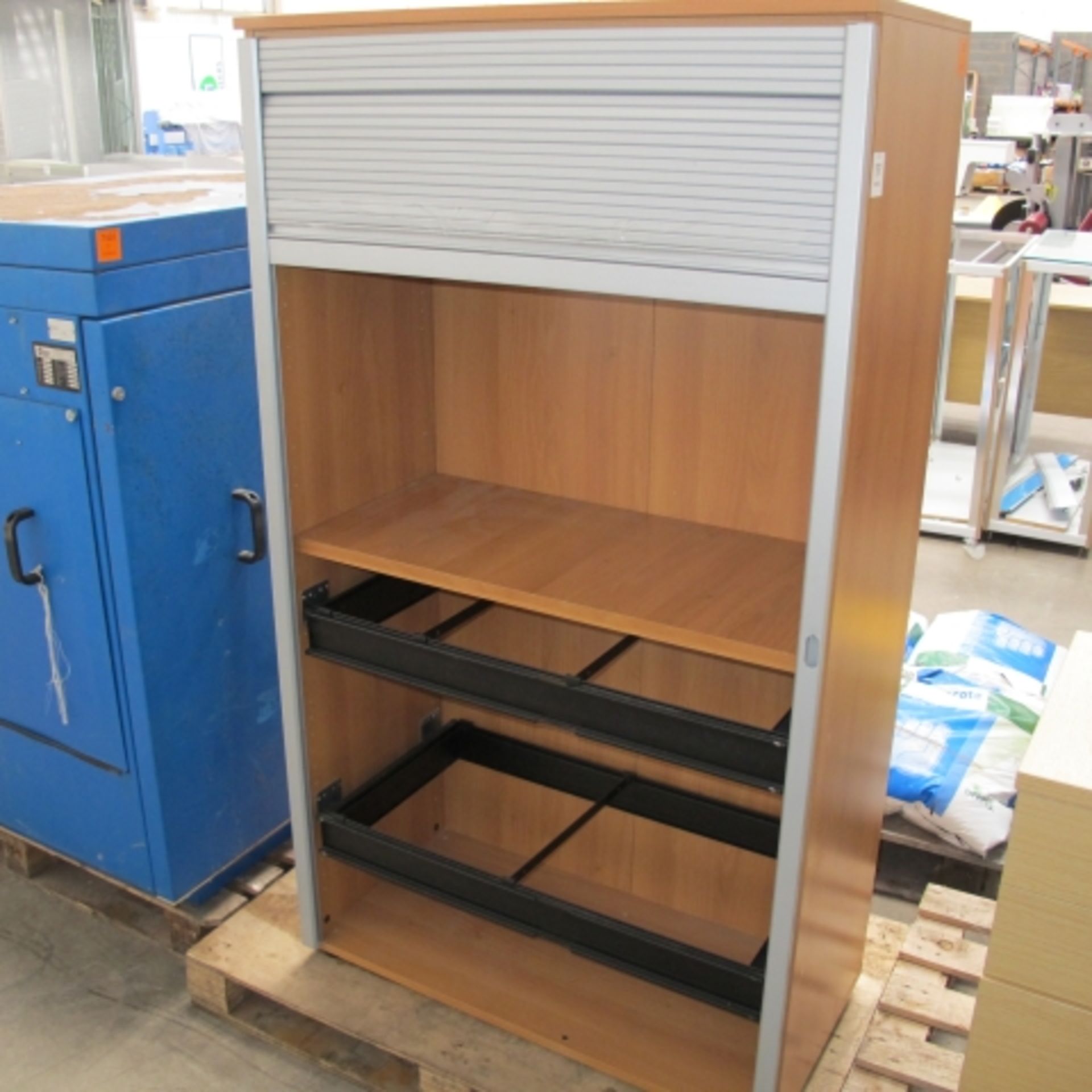 1 x Tambor Fronted Office Unit with 1 Shelf and 2 x File Racks. Please note there is a £5 plus vat - Image 2 of 3