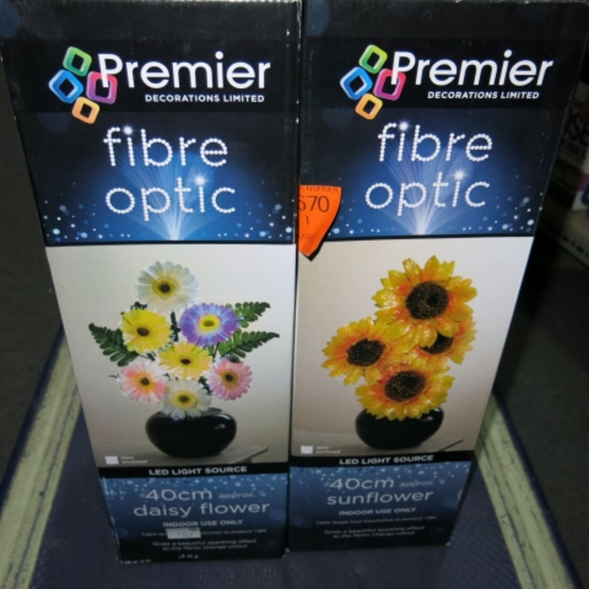 2 x Fibre Optic Decorative Lily Flower ( 1 x 40cm, 1 x 50cm) (est £15-£20)