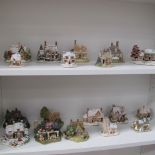 This is a Timed Online Auction on Bidspotter.co.uk, Click here to bid.  Eighteen Lilliput Lane