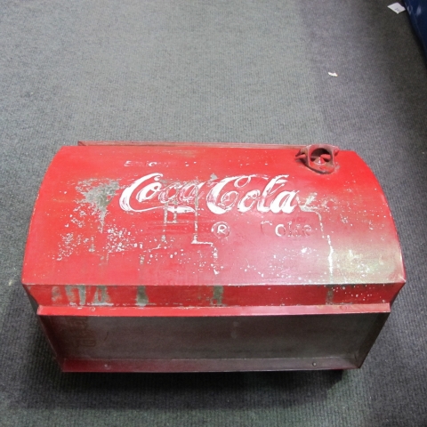 This is a Timed Online Auction on Bidspotter.co.uk, Click here to bid.  Coco Cola Kool Keep (est £ - Image 4 of 10