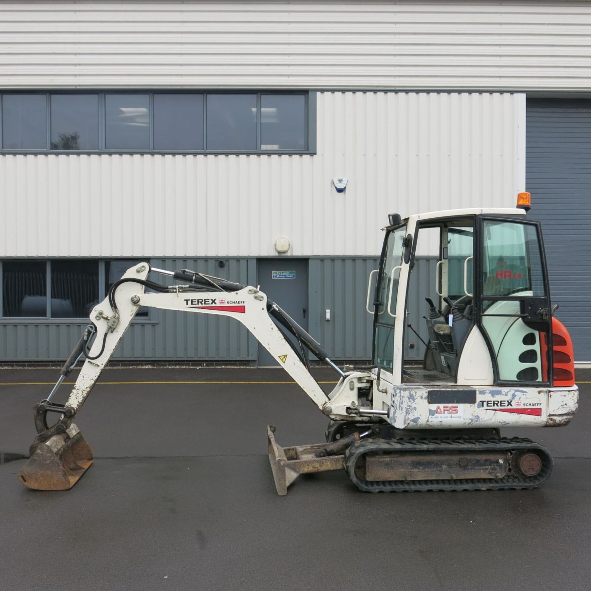 * Terex Schaeff HR14 3 Ton Excavator with 1m Bucket.  YOM 2004.  Rubber Tracks with  Mitsubishi 4 - Image 2 of 13