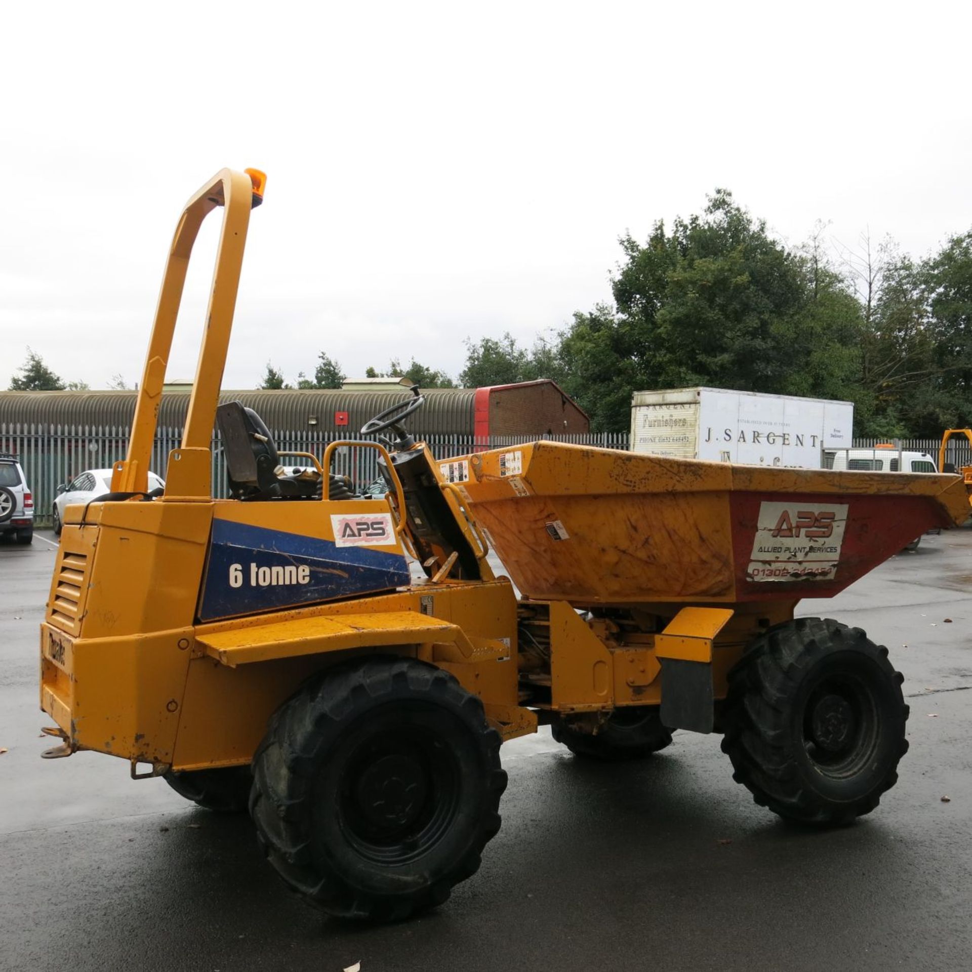 * Thwaites 6 Tonne 4WD Articulated Dumper, Front Tip.  YOM 2001.  Perkins 4 Cylinder Diesel Engine. - Image 4 of 14