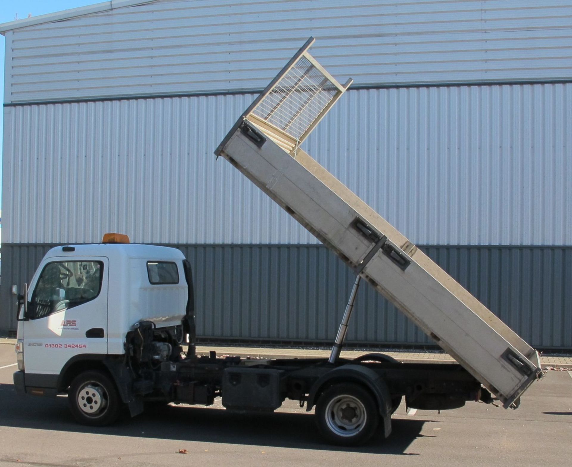 * Mitsubishi Fuso Canter 3C13 with Tippa Body.  YOM 2006.  13' x 6' 8'' Bed.  Registration WX56 UZW. - Image 6 of 11